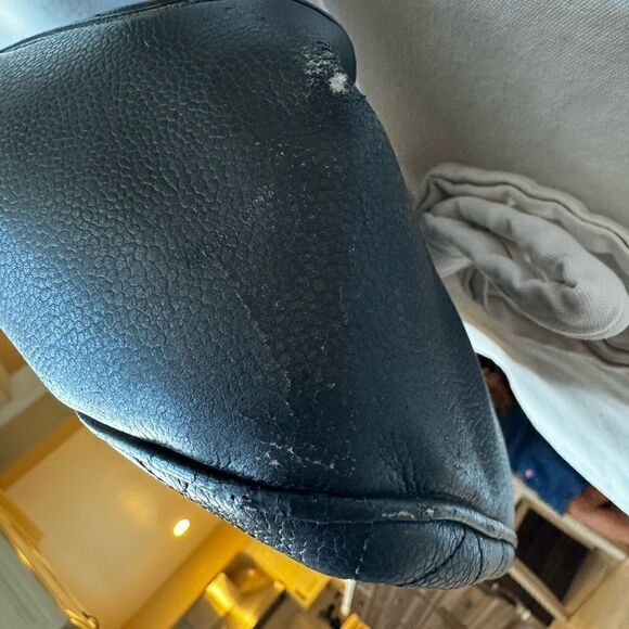 AUTH VINTAGE CHANEL BACKPACK main image 9